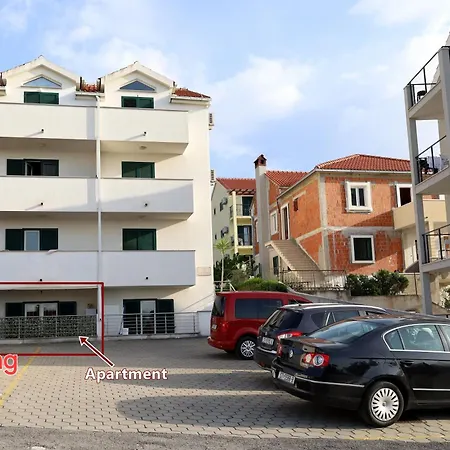Appartement Oasis With Free Parking On Premises Supetar